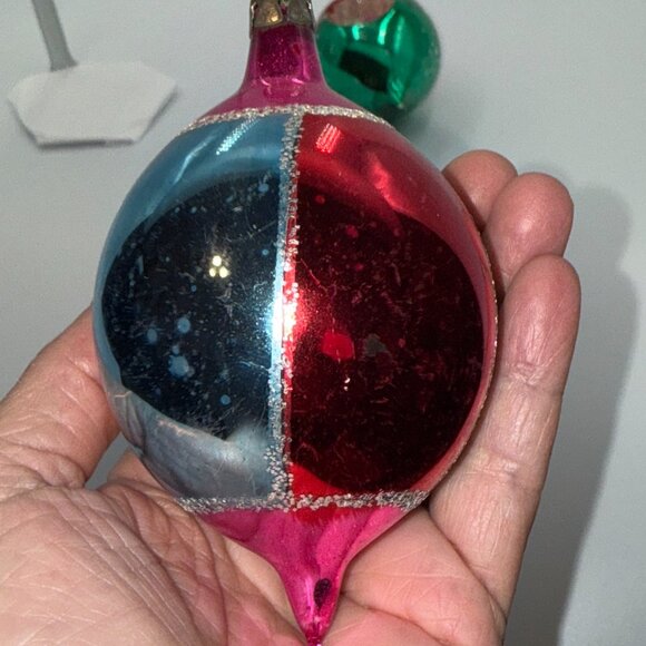 2 VTG MERCURY MICA GLASS INDENT HANDPAINTED CHRISTMAS ORNAMENTS Teardrop Pinks - Picture 6 of 14
